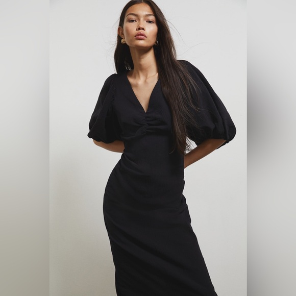 NWT  H&M Black Balloon Sleeve Dress - Picture 1 of 9